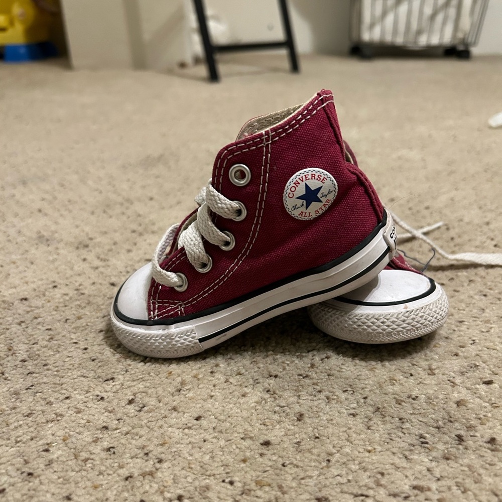 Toddler 4 converse